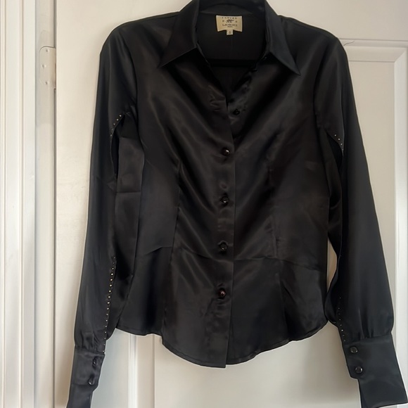 Ivoire de Laurence satin blouse - Picture 5 of 10